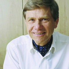 Dr Hermann Hauser